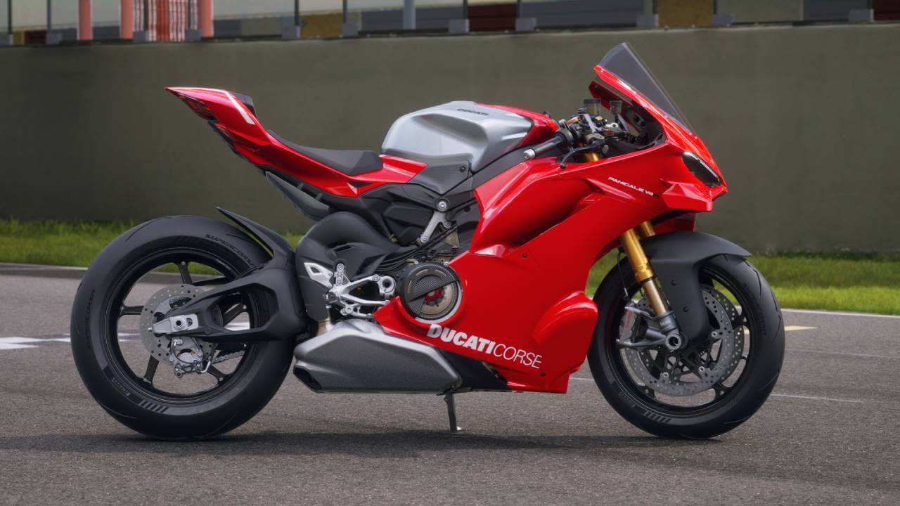 मुंबई में उतरी रेसिंग की असली बादशाह सुपर बाइक : Ducati की वर्ल्ड चैंपियन बाइक इंडिया में