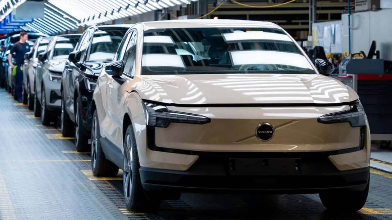 यूरोप में इलेक्ट्रिक कारों का धमाका : पेट्रोल कारों से आगे निकली EV, बिक्री 51% बढ़ी