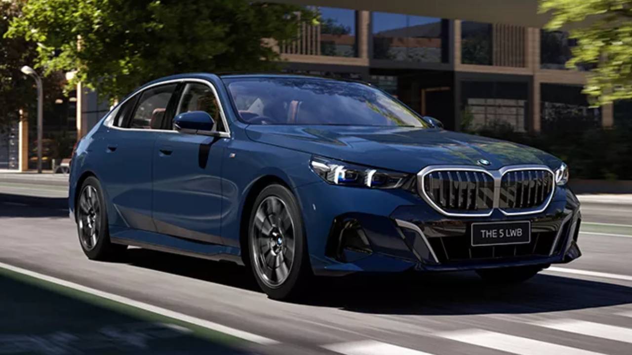 1 अप्रैल से महंगी होगी BMW की कारें, मार्च में ही खरीदने में फायदा