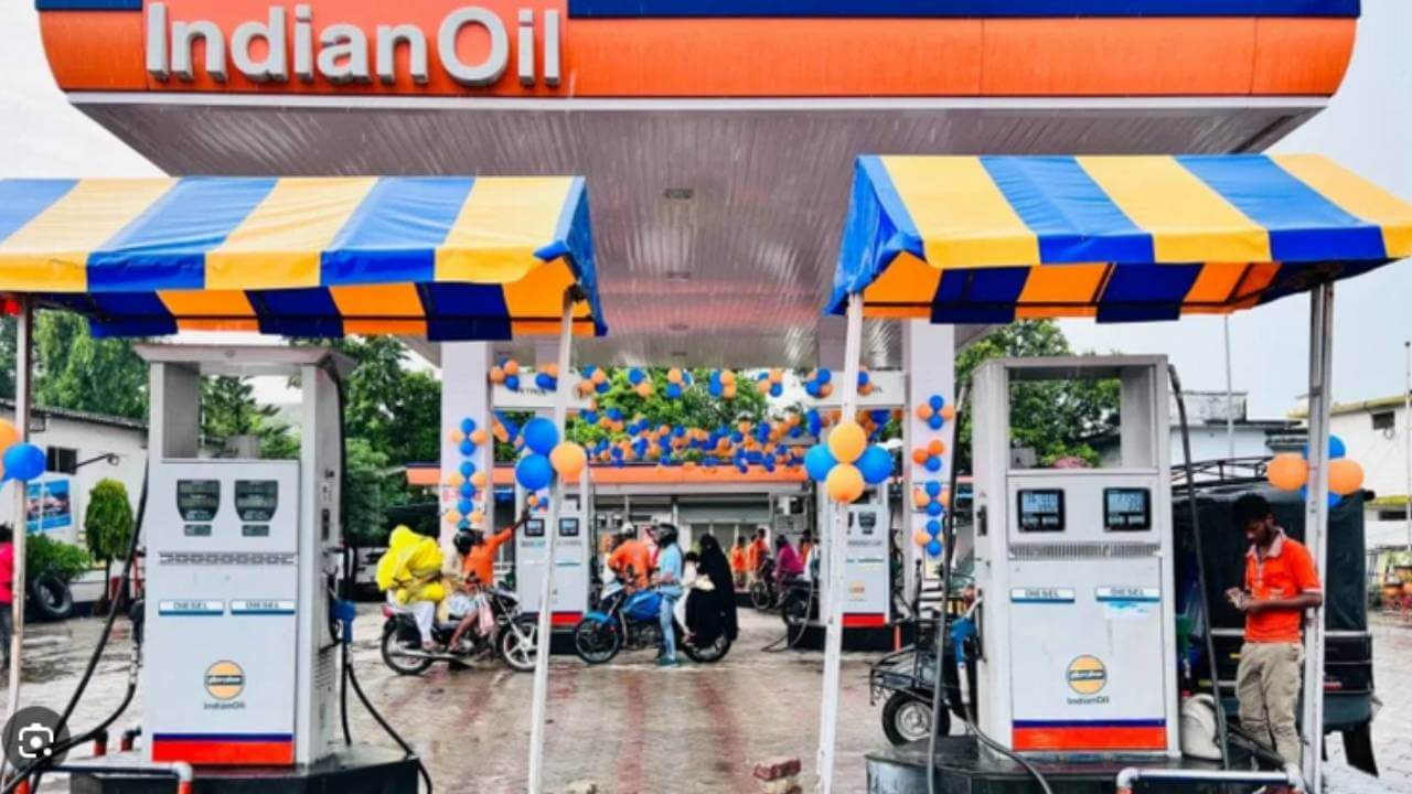 डबल झटका : प्रीमियम पेट्रोल 2 रुपये प्रति लीटर और इंडस्ट्रियल डीजल 22 रुपये महंगा