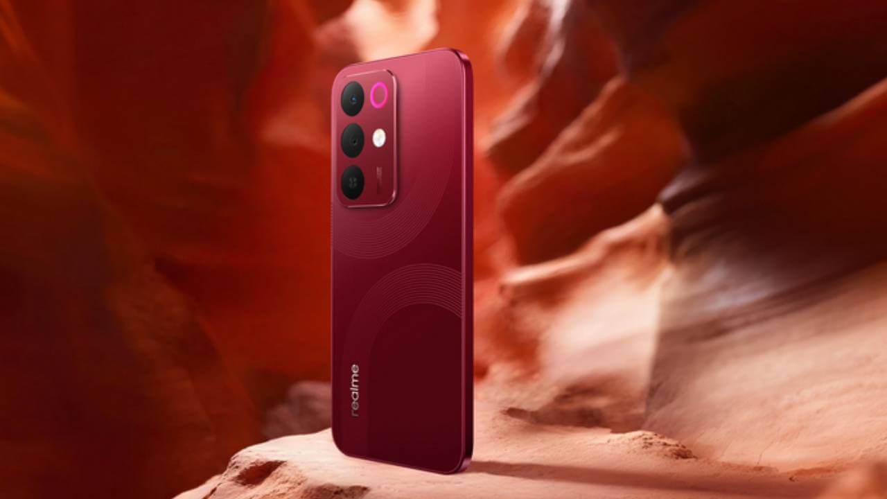 16,999 रुपये में 7,000mAh बैटरी, 50 एमपी सेल्फी कैमरे के साथ Realme 15x 5G आया इंडिया