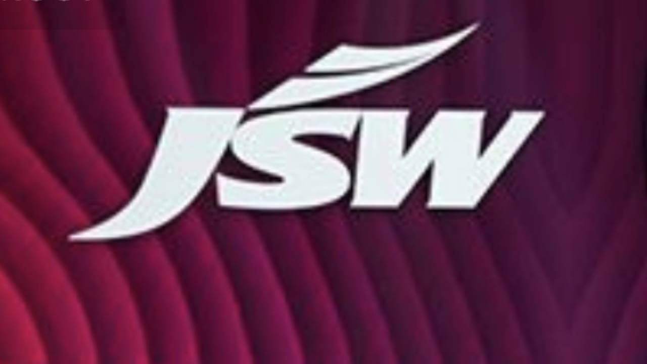 JSW MG Motor India : नवंबर 2025 में 5,754 कारें बिकीं, 2026 में नई उड़ान भरने को तैयार है कंपनी