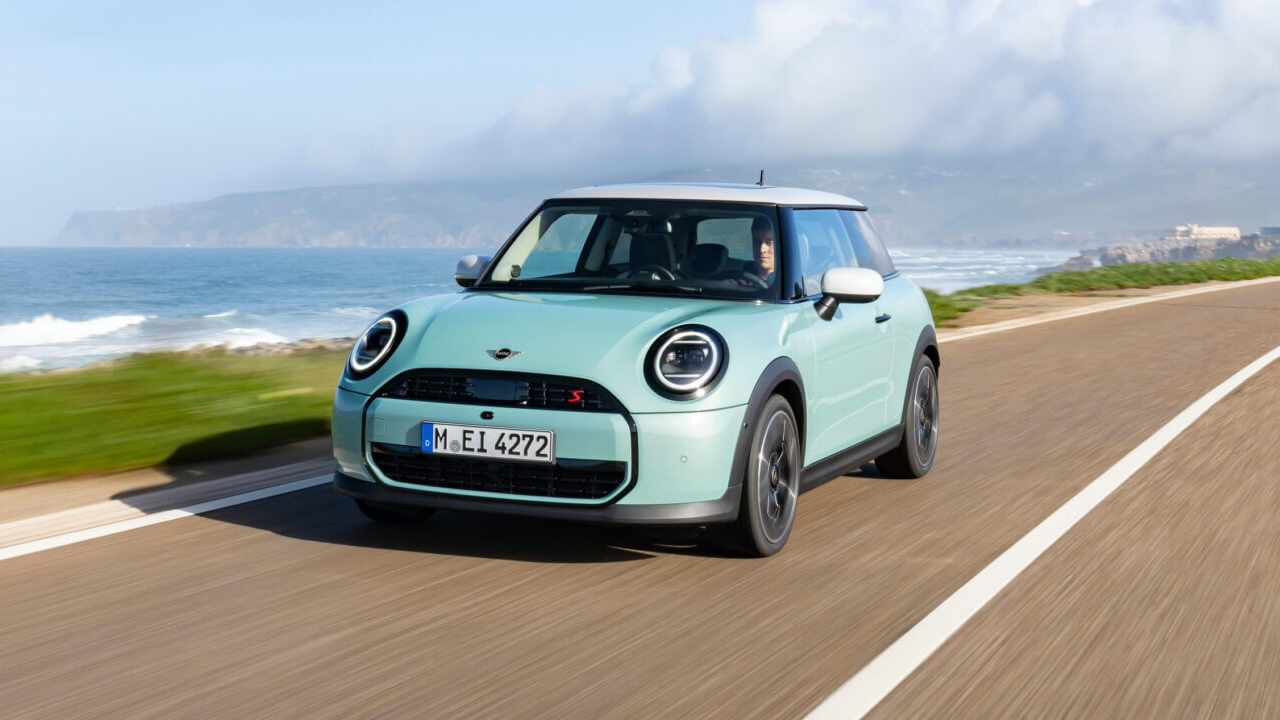 MINI 3-Door Cooper S की खरीद में कोई टेंशन नहीं, 180 दिन तक कीमत घटने पर मिलेगा रिफंड