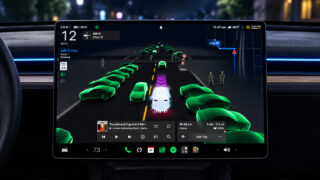 Tesla की कार बनी चलती-फिरती भूतिया हवेली! Model Y में Halloween Mode लॉन्च
