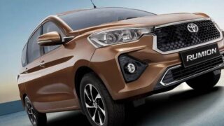 9.55 लाख रुपये में Toyota Rumion E वेरिएंट लॉन्च, अब करीब 1 लाख रुपये सस्ती, कम कीमत में 7-सीटर का मजा
