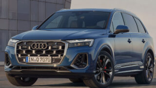 Audi Q7 का ‘Signature Edition’ भारत में लॉन्च! अब कार में ही मिलेगी ताज़ा कॉफी