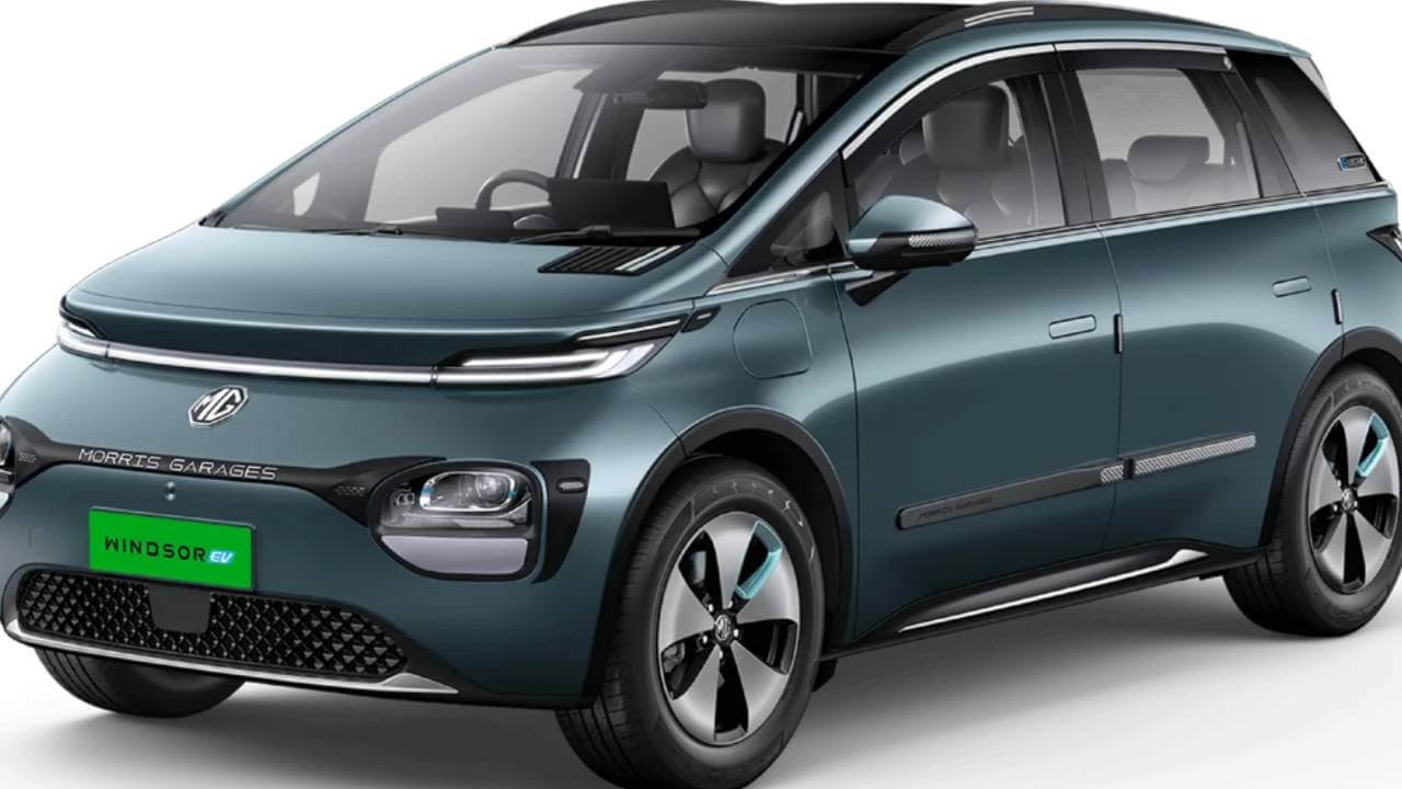 JSW MG Motor India ने रचा इतिहास: अगस्त 2025 में 52% की रिकॉर्ड वृद्धि, Windsor और Comet ने बढ़ाई रफ्तार