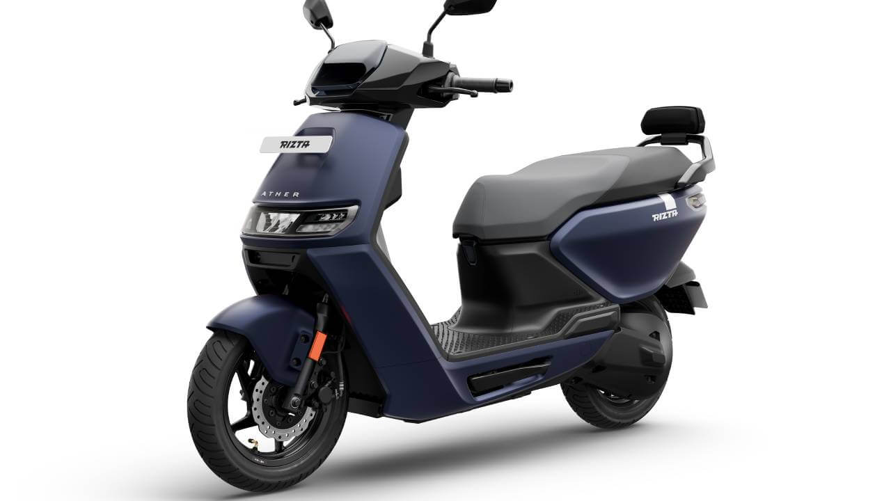 1.37 लाख में फुल चार्ज पर 159 km की रेंज : Ather  का नया बजट चैंपियन ई-स्कूटर Rizta S लॉन्च