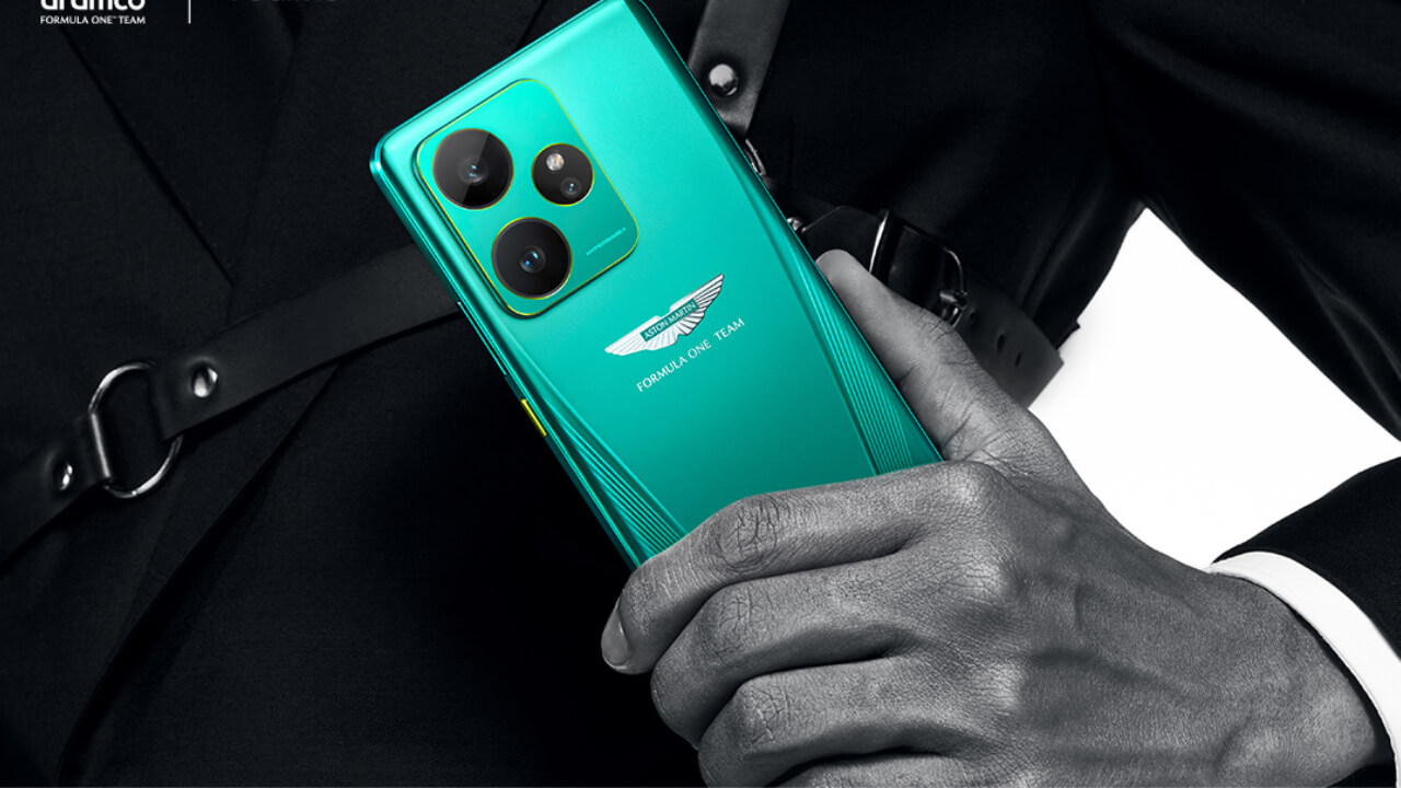 रेसिंग कार जैसी डिजाइन, स्टाइल और पावर का ब्लास्ट realme GT 7 Dream Edition लॉन्च