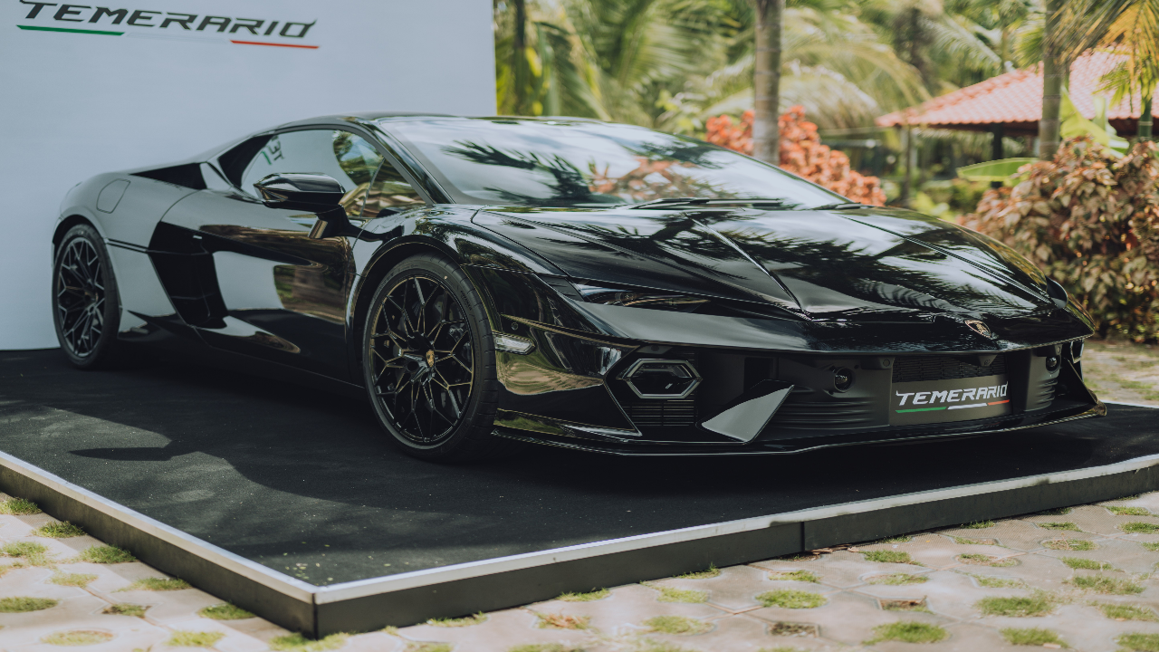 2.7 सेकंड में 100 की रफ्तार…INDIA की सड़कों पर गरजी Lamborghini की नई सुपरकार