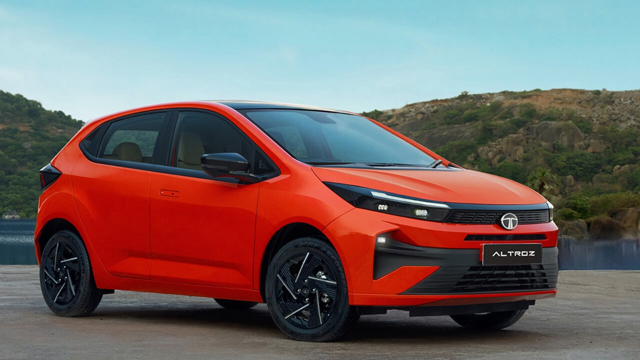 नई Tata Altroz से उठा पर्दा